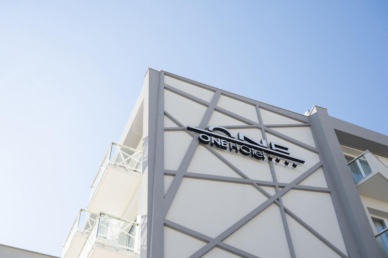 Hotel One Design
